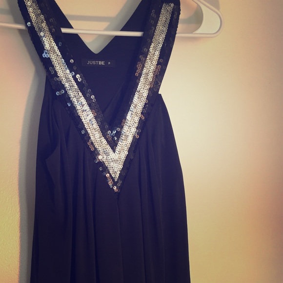 Black Dress with sequins details SZ SMALL - Picture 4 of 5